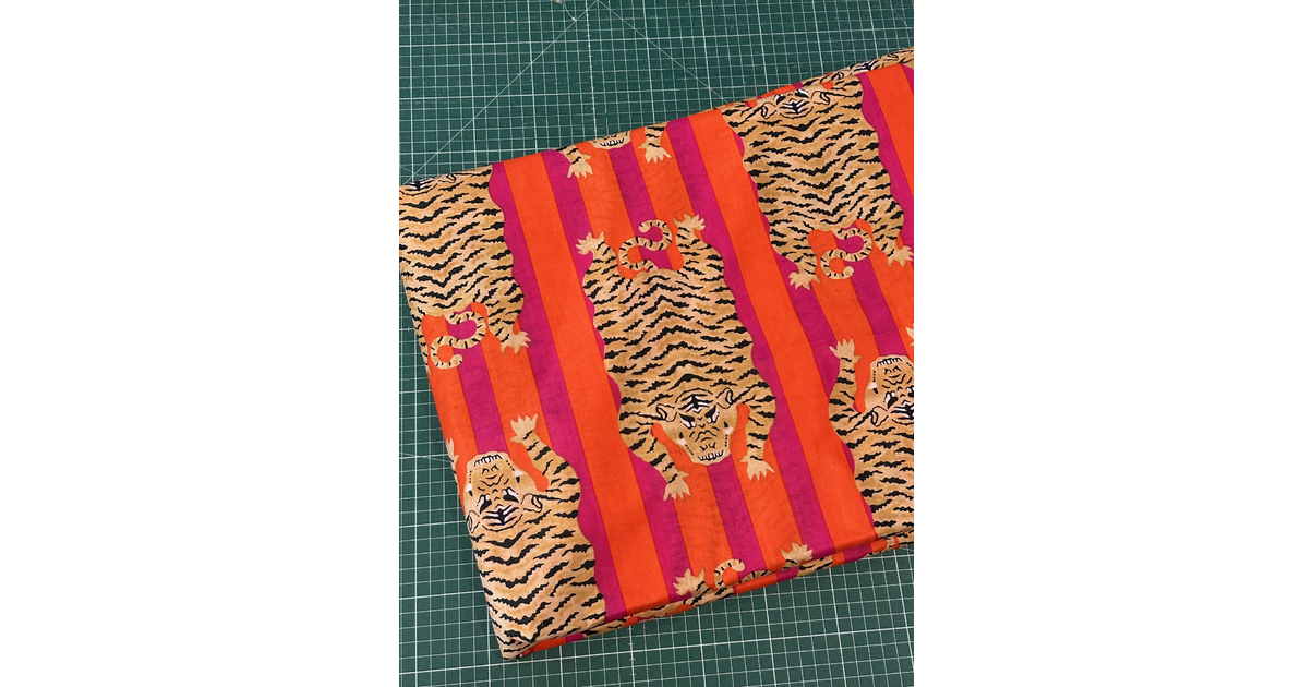 Tissu indien tigre orange et fuchsia 20 x 105 cm